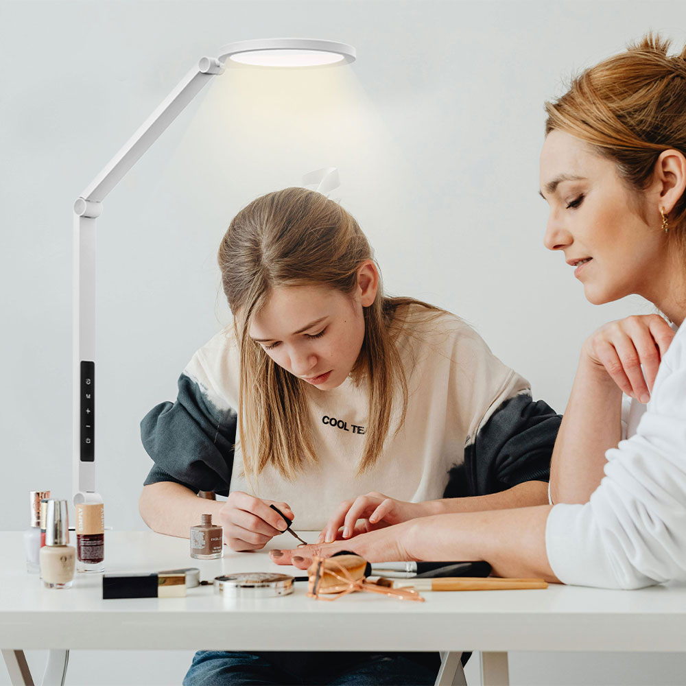 Adjustable Desk Light